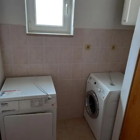 Preka Apartment *