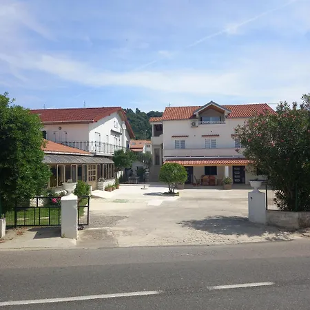 Appartement Preka Palit